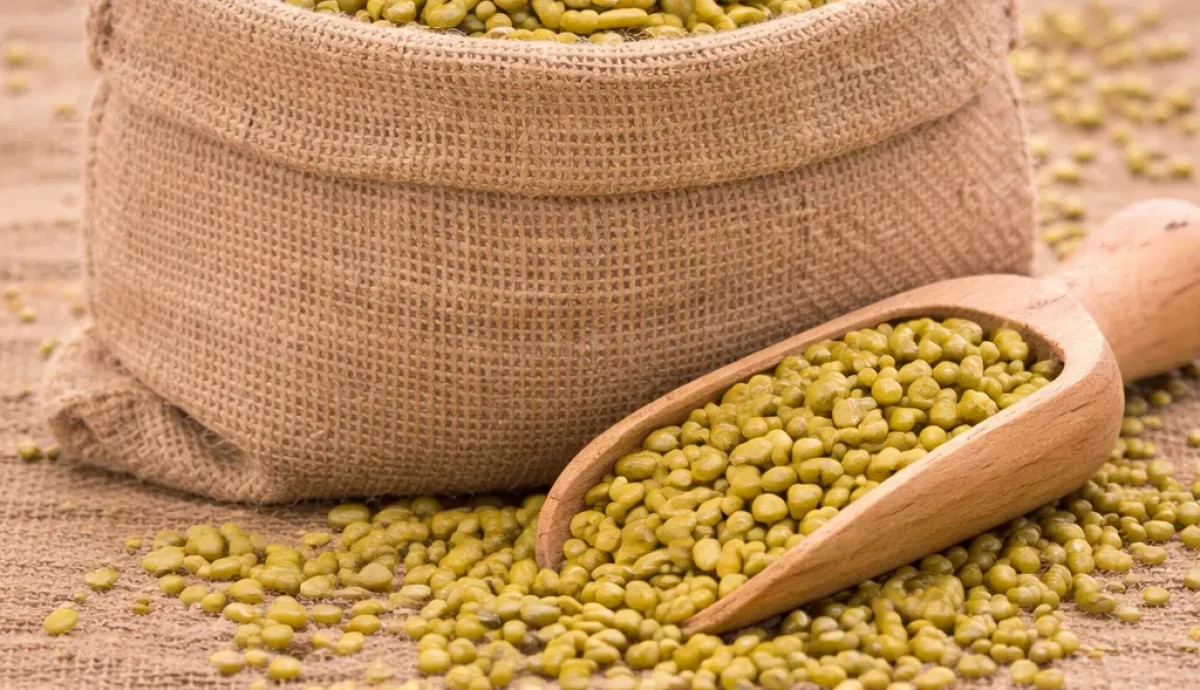 split green mung beans